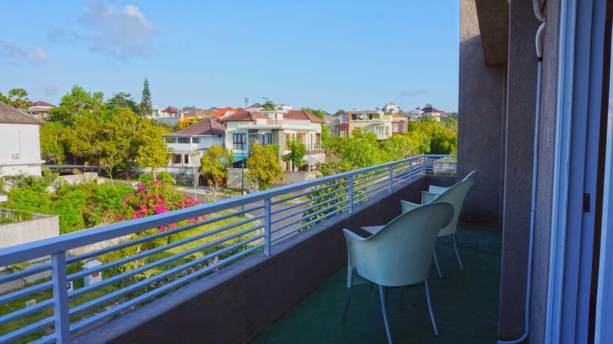 Brielle Guest House Джимбаран Экстерьер фото